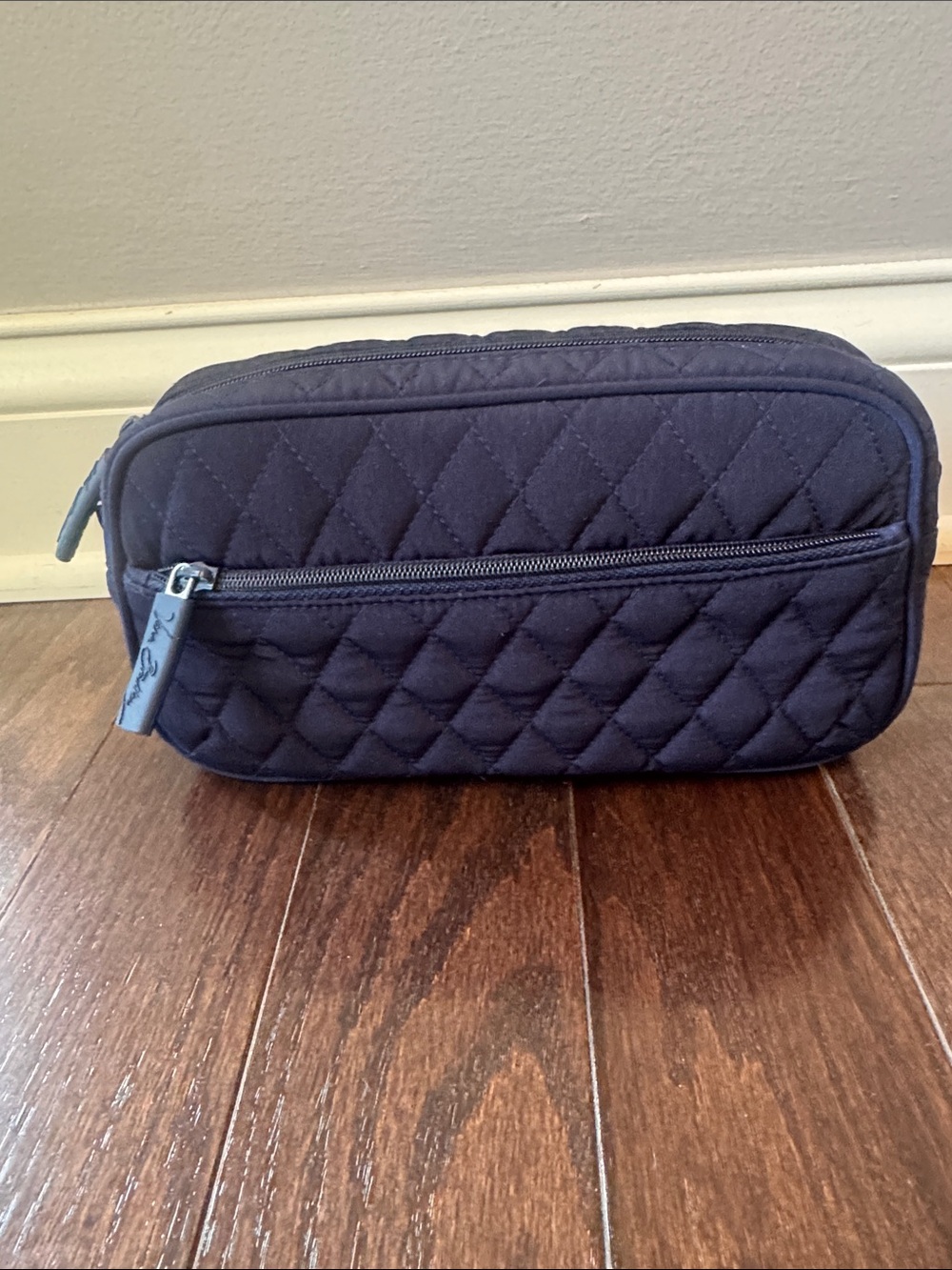 Vera Bradley - Quilted Navy Travel Medicine Case -  Travel Dopp Kit